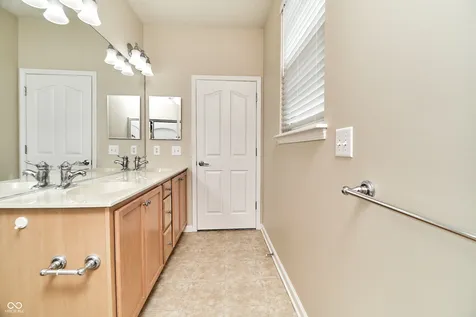 16041 Marsala Drive Fishers IN 46037