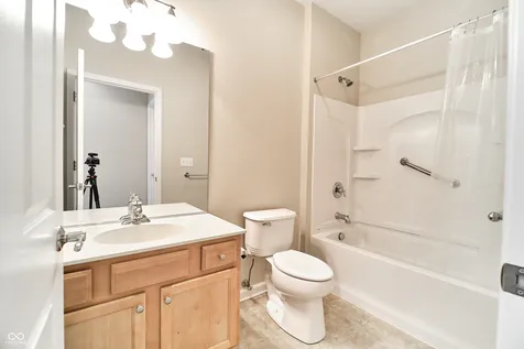16041 Marsala Drive Fishers IN 46037