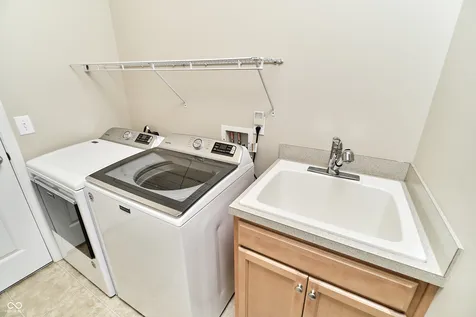 16041 Marsala Drive Fishers IN 46037