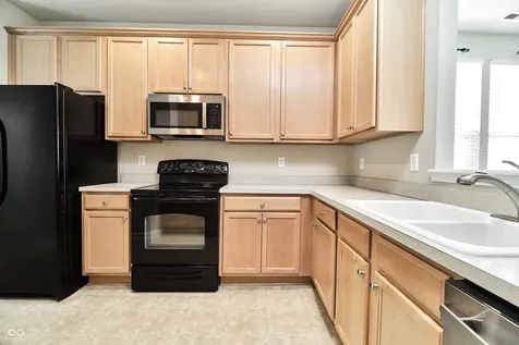 16041 Marsala Drive Fishers IN 46037