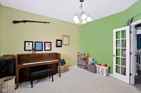 5217 Montavia Lane Indianapolis IN 46239