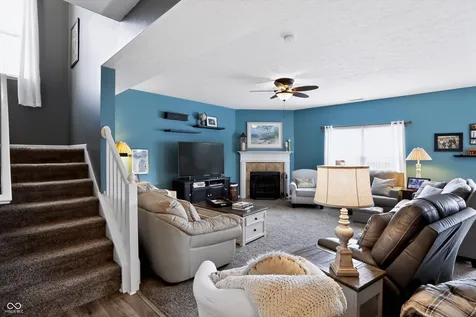 5217 Montavia Lane Indianapolis IN 46239