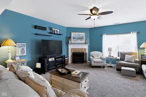 5217 Montavia Lane Indianapolis IN 46239