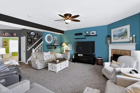 5217 Montavia Lane Indianapolis IN 46239