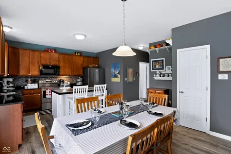 5217 Montavia Lane Indianapolis IN 46239