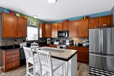 5217 Montavia Lane Indianapolis IN 46239