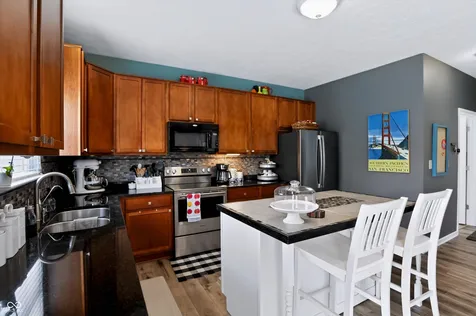 5217 Montavia Lane Indianapolis IN 46239