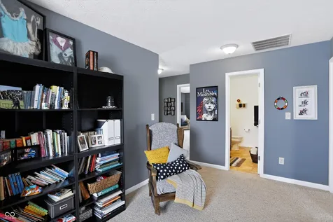 5217 Montavia Lane Indianapolis IN 46239