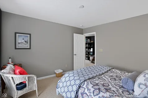 5217 Montavia Lane Indianapolis IN 46239