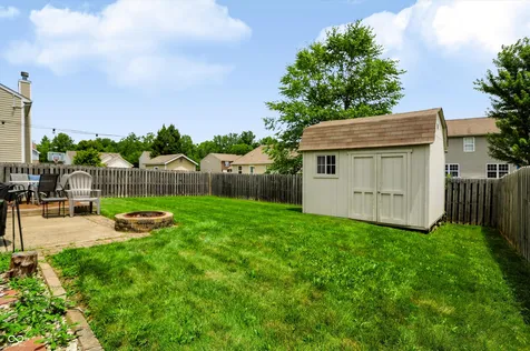 5217 Montavia Lane Indianapolis IN 46239