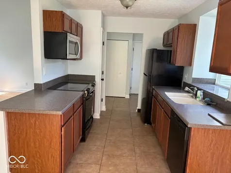 9206 Andiron Drive Indianapolis IN 46250
