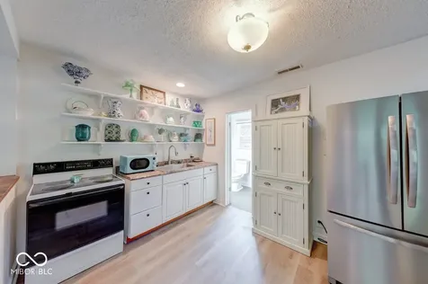 621 W Hemphill Drive Nineveh IN 46164