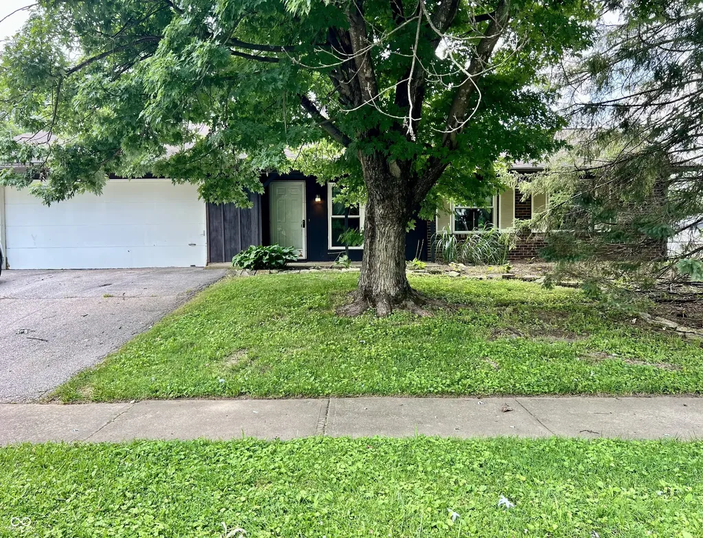 5722 Wheelhorse Drive Indianapolis IN 46221