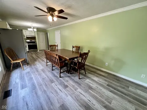 5722 Wheelhorse Drive Indianapolis IN 46221