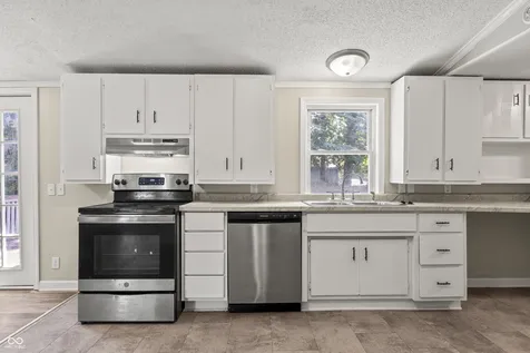 6321 Sharrob Indianapolis IN 46241