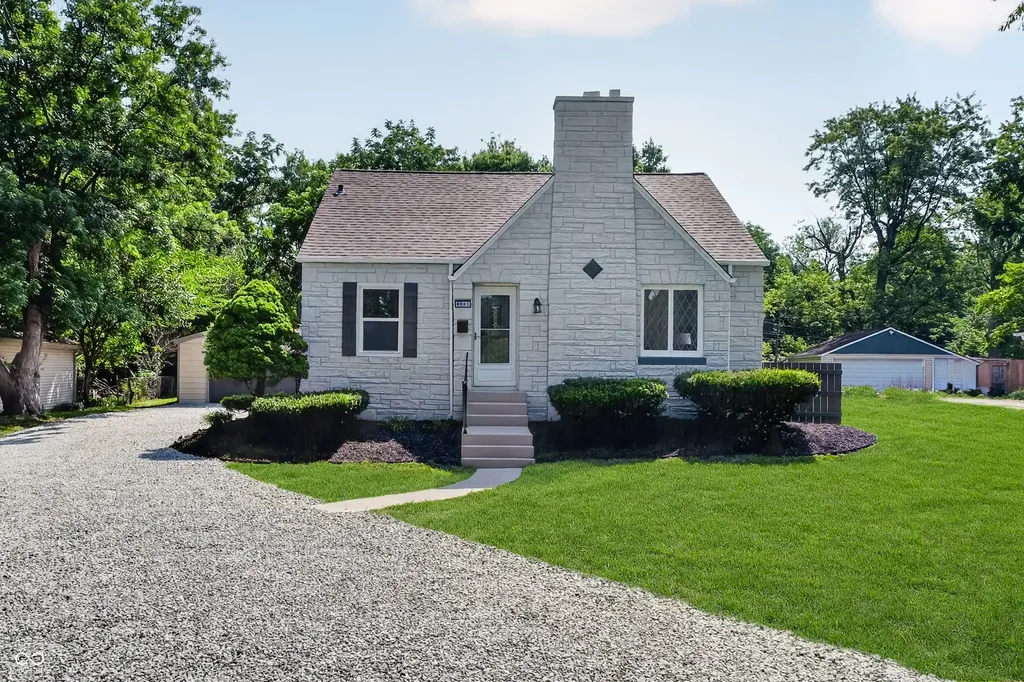 6685 Homestead Drive Indianapolis IN 46227
