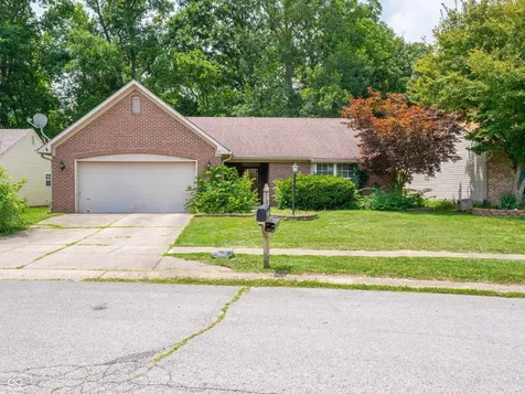 1506 Brook Pointe Drive Indianapolis IN 46234