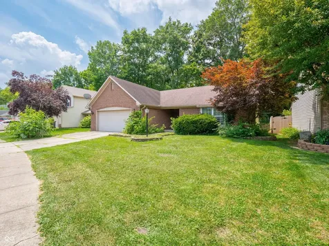 1506 Brook Pointe Drive Indianapolis IN 46234