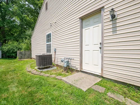 1506 Brook Pointe Drive Indianapolis IN 46234