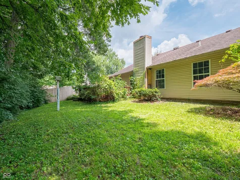 1506 Brook Pointe Drive Indianapolis IN 46234