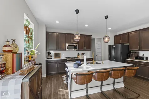 4656 Kintz Drive Indianapolis IN 46239