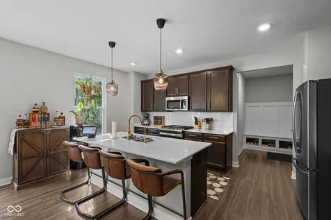 4656 Kintz Drive Indianapolis IN 46239