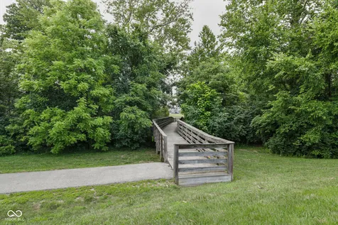 4656 Kintz Drive Indianapolis IN 46239