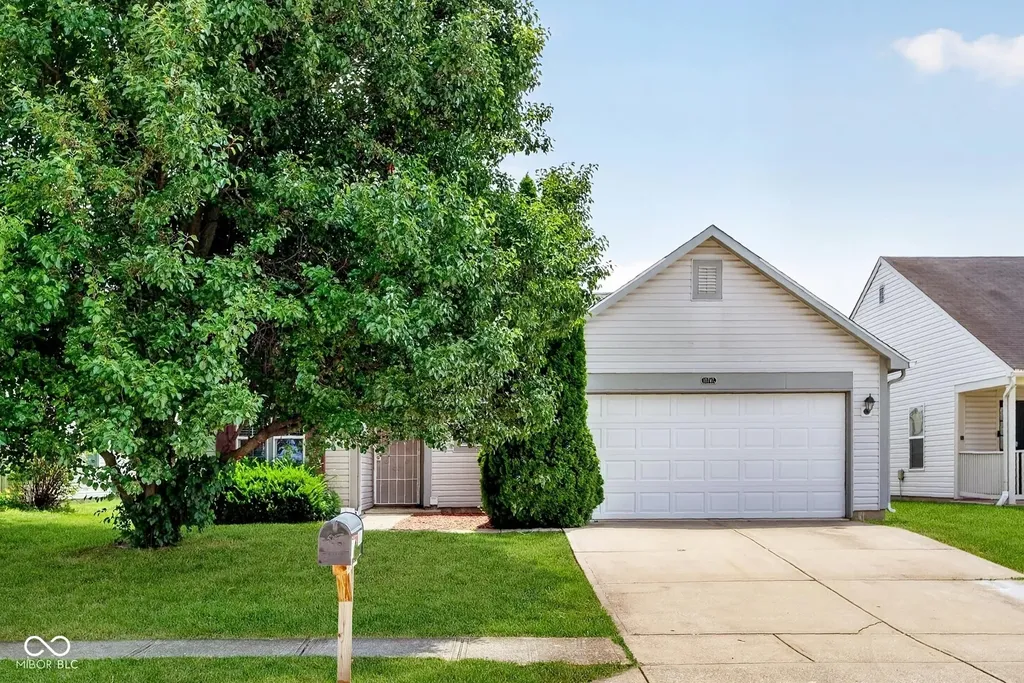10747 Mistflower Way Indianapolis IN 46235