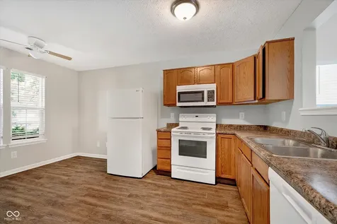 10747 Mistflower Way Indianapolis IN 46235