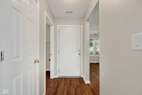 10747 Mistflower Way Indianapolis IN 46235