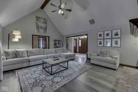 6450 Quail Creek Indianapolis IN 46237