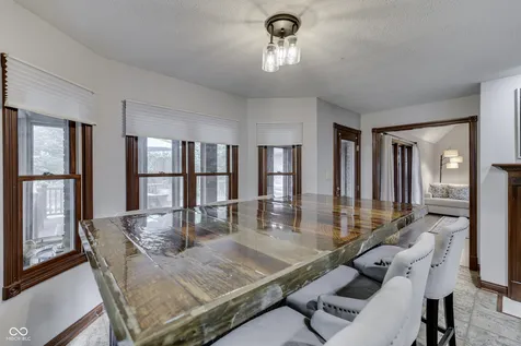 6450 Quail Creek Indianapolis IN 46237