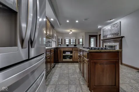 6450 Quail Creek Indianapolis IN 46237
