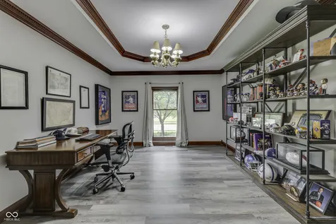 6450 Quail Creek Indianapolis IN 46237