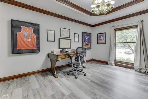 6450 Quail Creek Indianapolis IN 46237