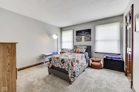 6450 Quail Creek Indianapolis IN 46237