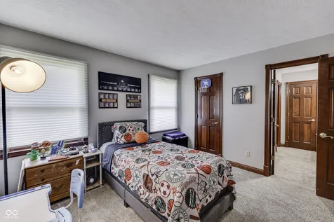 6450 Quail Creek Indianapolis IN 46237