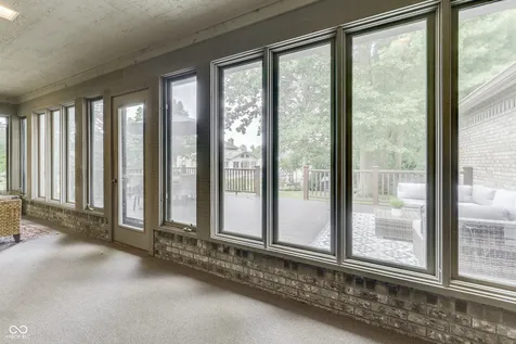 6450 Quail Creek Indianapolis IN 46237