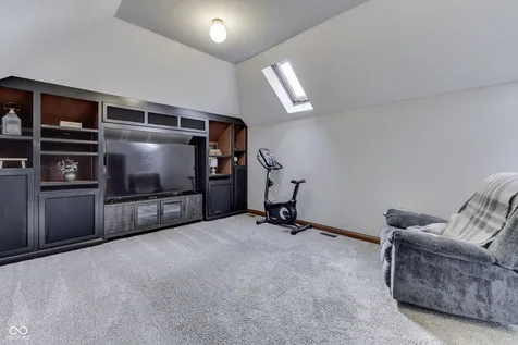 6450 Quail Creek Indianapolis IN 46237