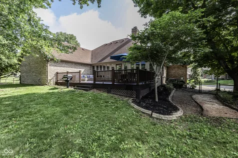 6450 Quail Creek Indianapolis IN 46237