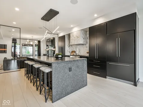 2058 Carrollton Avenue Indianapolis IN 46202