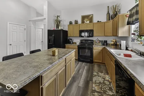 672 Grassy Bend Drive Greenwood IN 46143