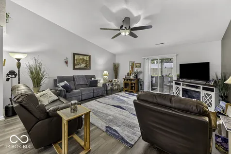 672 Grassy Bend Drive Greenwood IN 46143