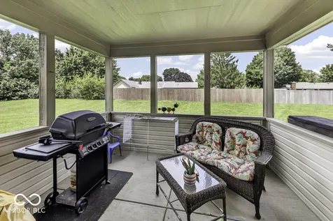 672 Grassy Bend Drive Greenwood IN 46143