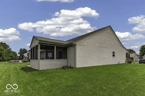 672 Grassy Bend Drive Greenwood IN 46143