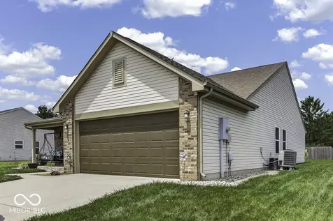 672 Grassy Bend Drive Greenwood IN 46143