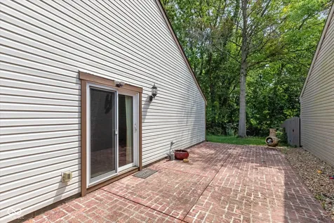 9441 Colony Pointe East Indianapolis IN 46250