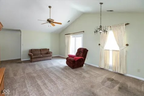 9441 Colony Pointe East Indianapolis IN 46250