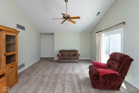 9441 Colony Pointe East Indianapolis IN 46250
