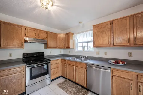 12853 Longleaf Lane Fishers IN 46038